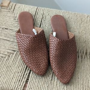 Target woven mules